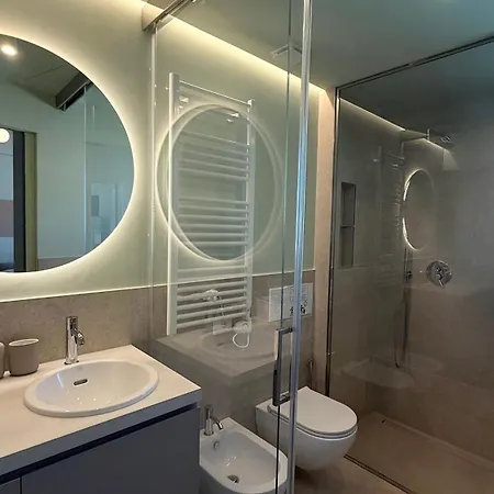 Se125 - Senigallia, Esclusivo Trilocale Fronte Mare Con Piscina