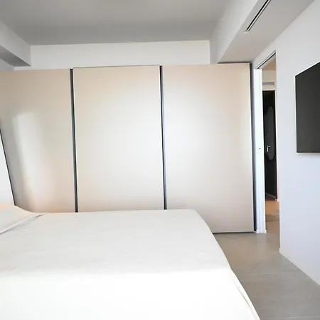 Apartment Se125 - Senigallia, Esclusivo Trilocale Fronte Mare Con Piscina