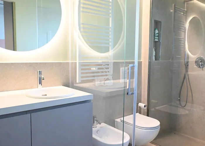 Se125 - Senigallia, Esclusivo Trilocale Fronte Mare Con Piscina *