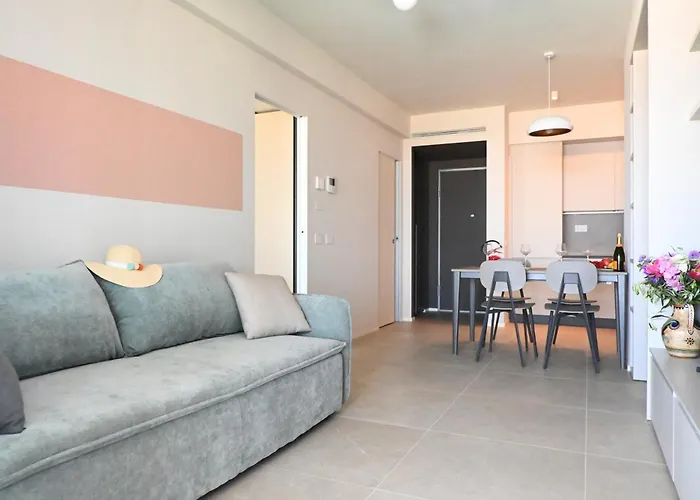 Se125 - Senigallia, Esclusivo Trilocale Fronte Mare Con Piscina *